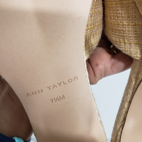 Ann Taylor Platform Mule Sandals - Picture 8 of 8